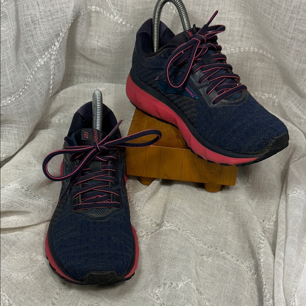 Brooks running shoes sneakers